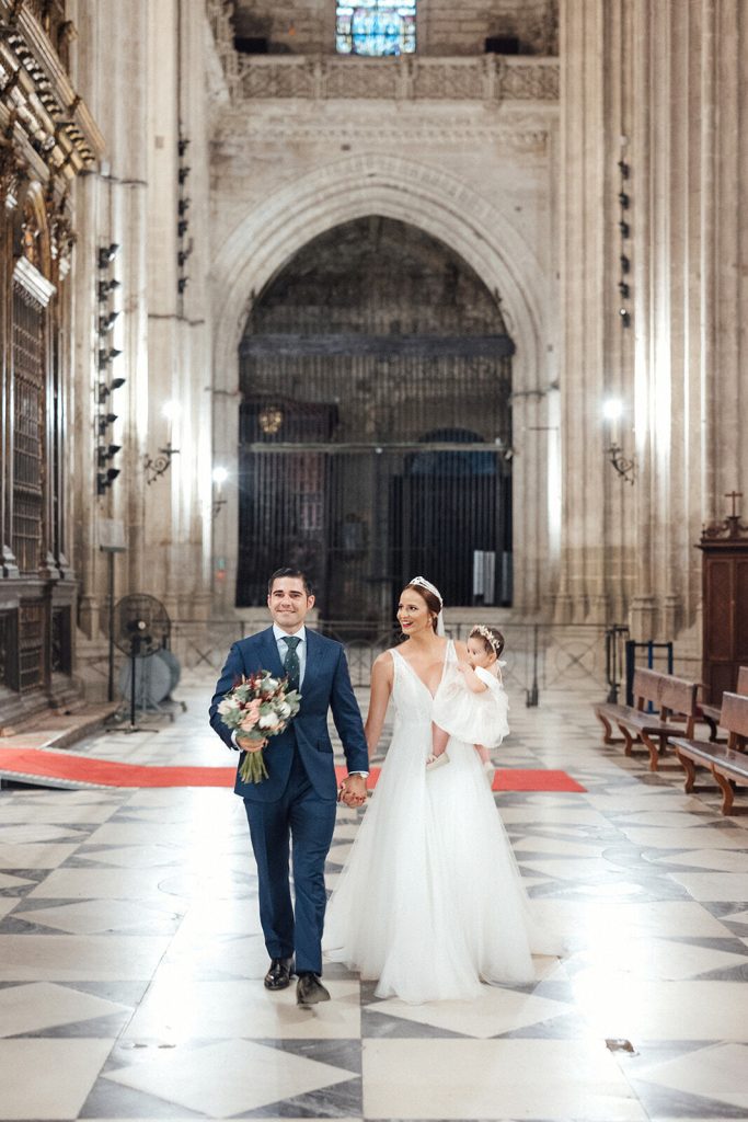 Boda religiosa de Carmen e Iván en la Catedral de Sevilla