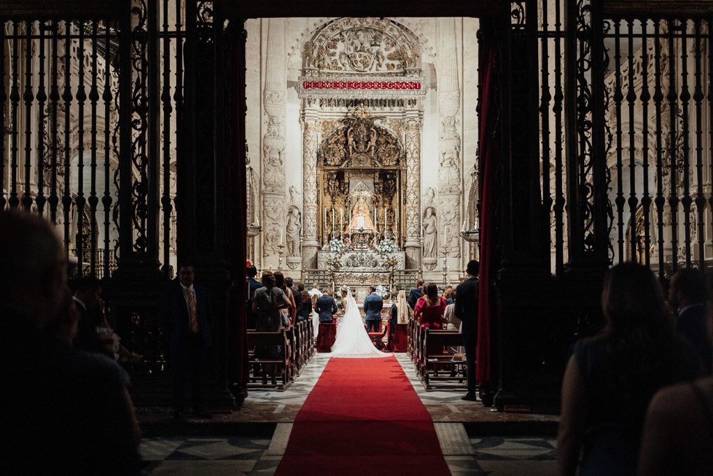 Boda religiosa de Carmen e Iván en la Catedral de Sevilla