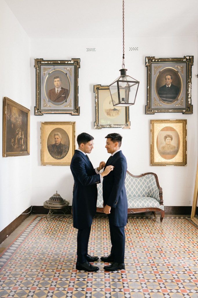 Boda civil de César y Manuel en Hacienda Villanueva del Pítamo